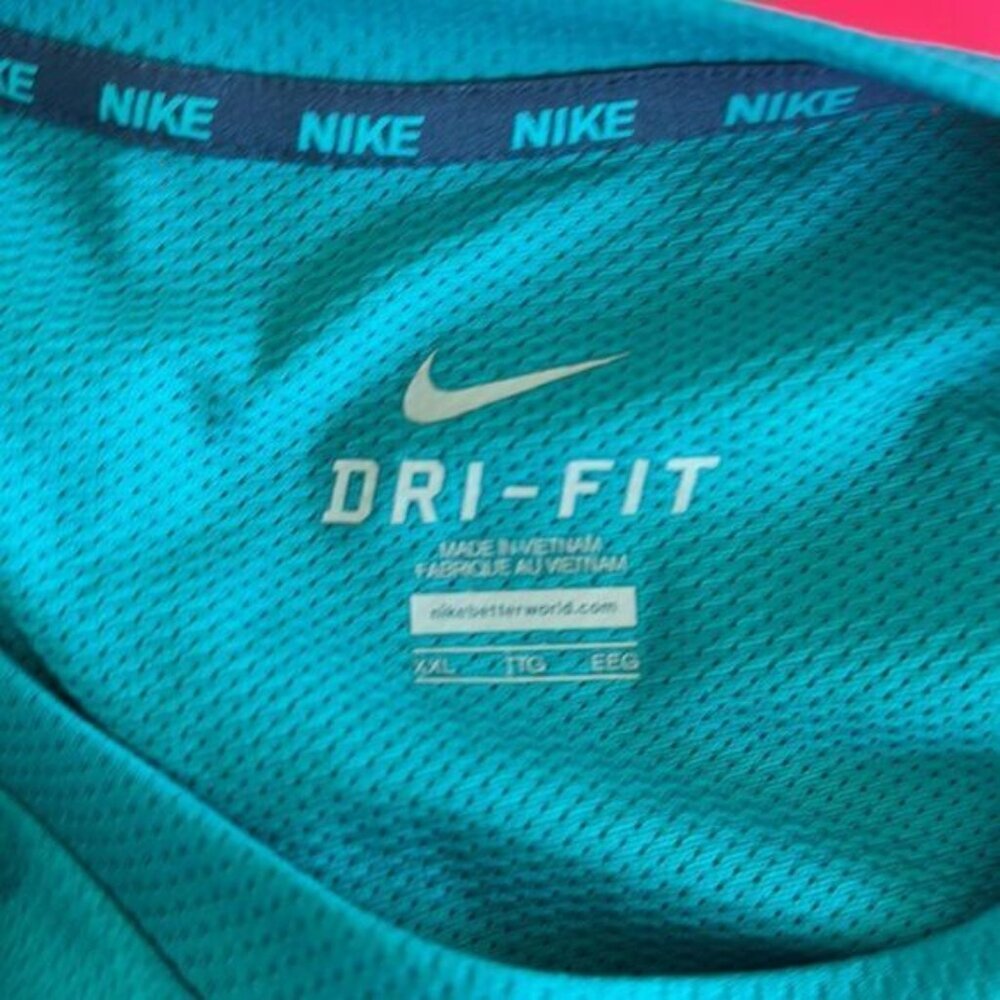 NWT Men’s Nike Dri-Fit Shirt - Picture 6 of 7